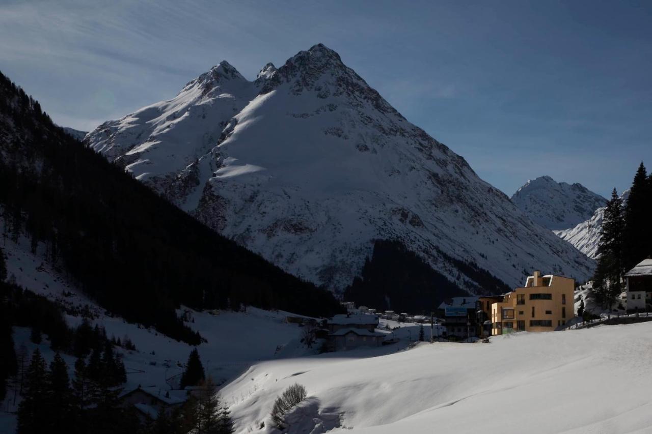 Rifugio Galtuer - Die 2 Ferienhaeuser Exteriör bild